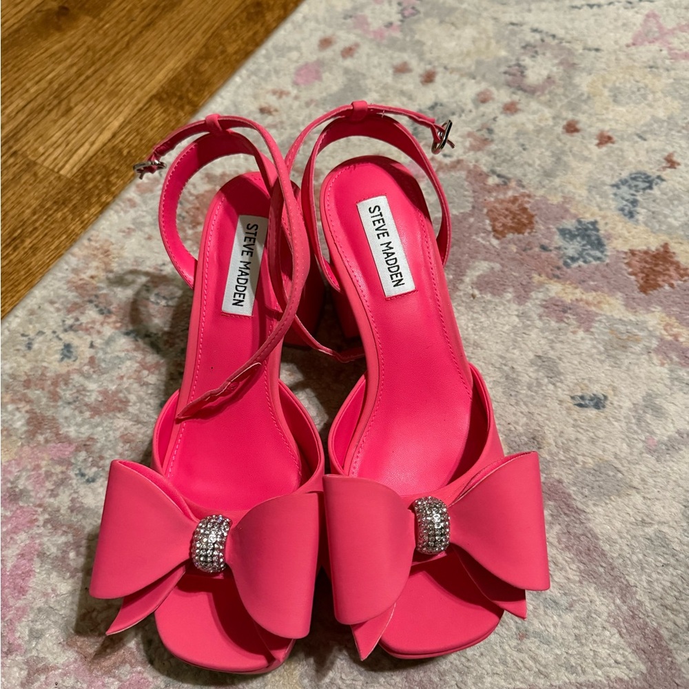 Steve Madden Hot Pink Bow Heels